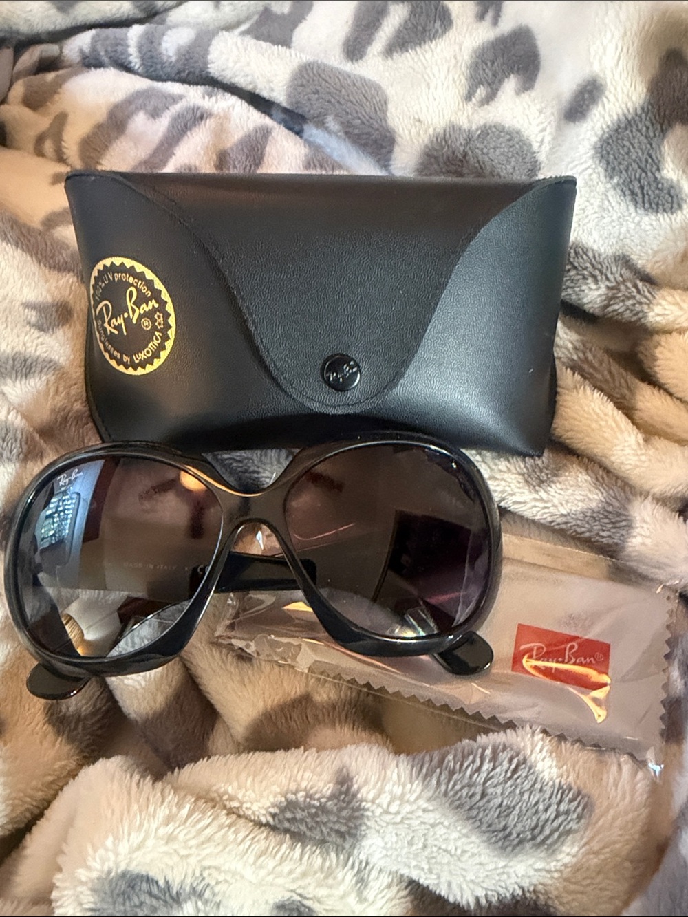 Ray-Ban RB4098 Jackie Ohh II Black Grey Gradient Sunglasses 60-14